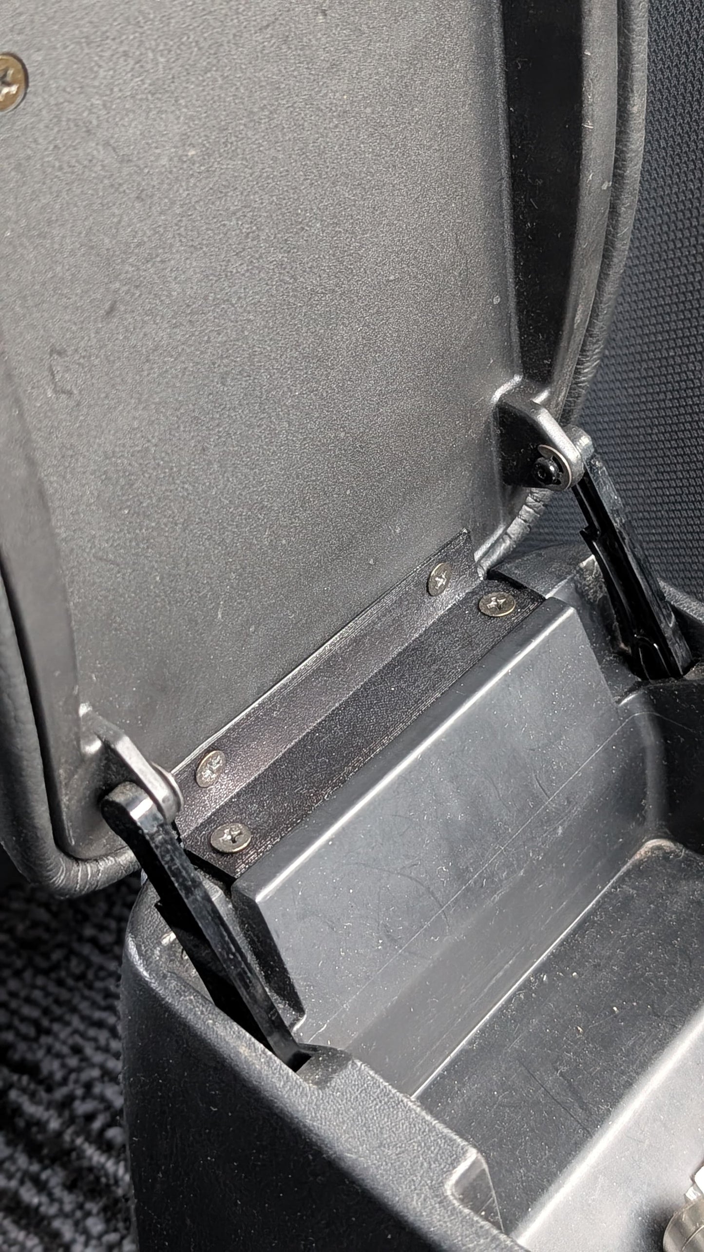 Nissan Skyline R34 Armrest Repair Hinge